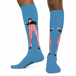 Kniekous clown op stelten