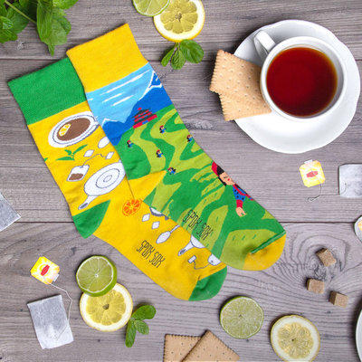 Mismatched Sokken Tea